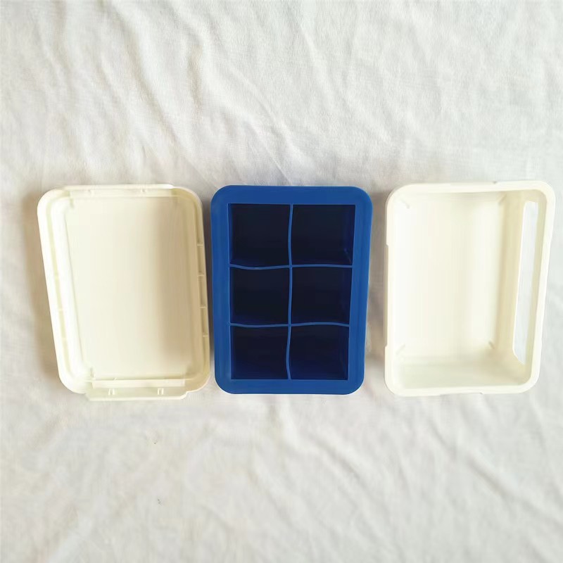Large Square Ice Cube Tray with Easy Release & Storage Box