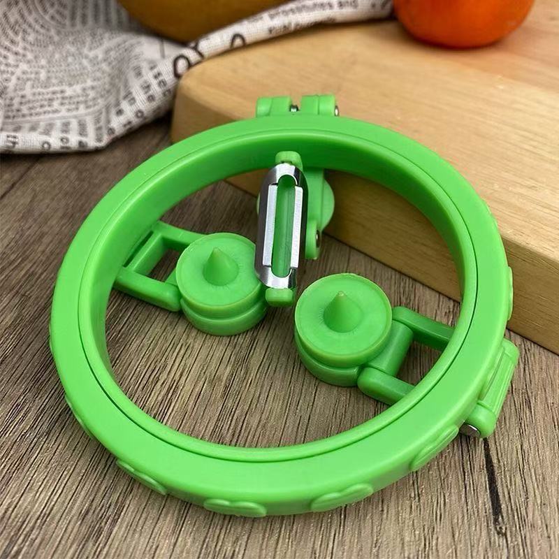 Manual Apple Peeler Tool – Rotating Fruit Peeler with Adjustable Blade – Handheld Kitchen Peeling Gadget
