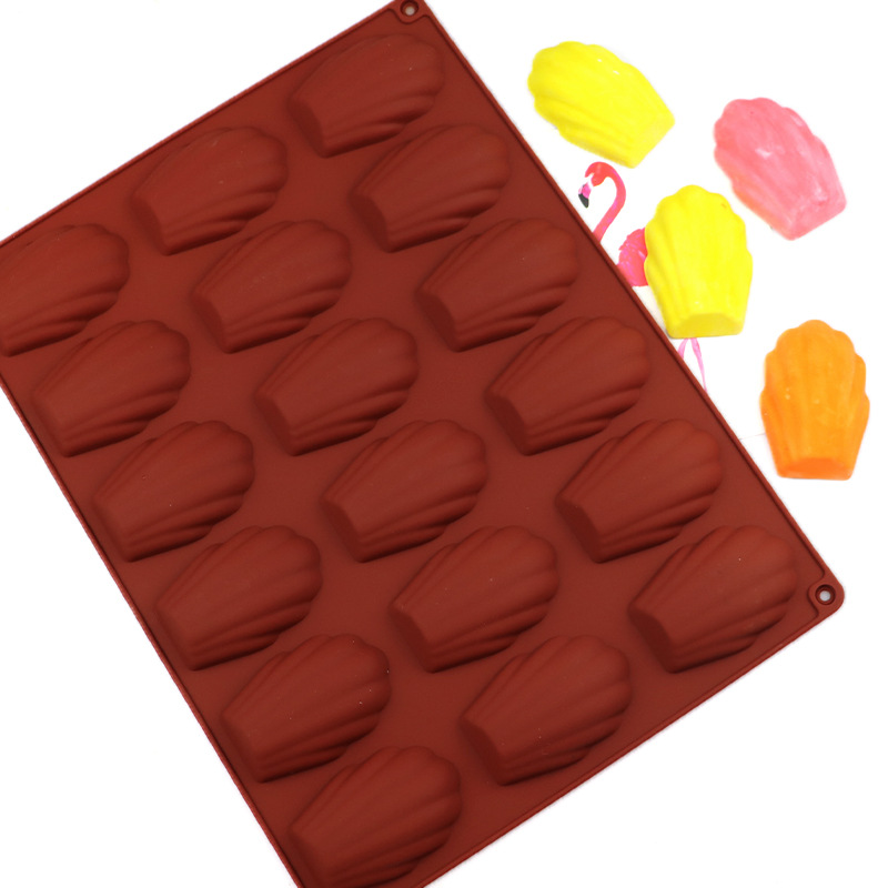 Shell Shape Silicone Mold – 18-Cavity Non-Stick Madeleine Cake and Soap Tray