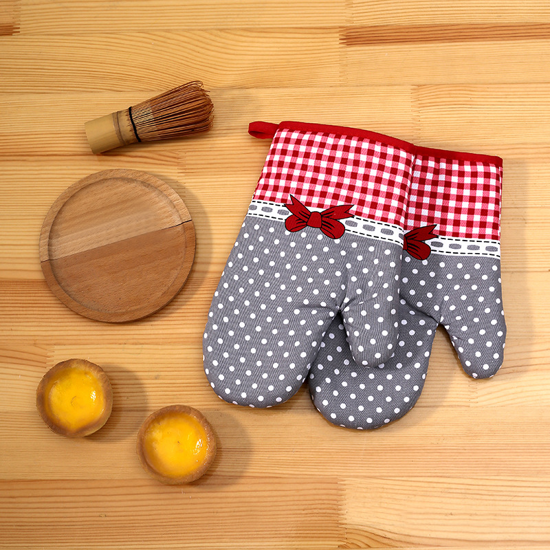 Cotton Oven Mitts – Heat Resistant Quilted Kitchen Gloves for Baking, Cooking & Microwave Use