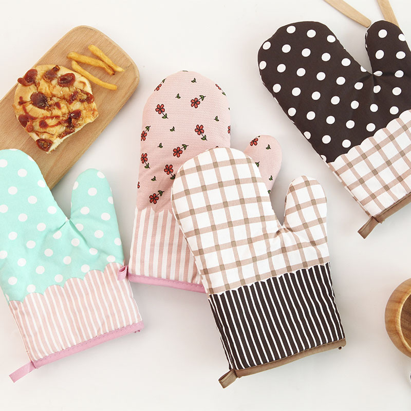 Cotton Oven Mitts – Heat Resistant Quilted Kitchen Gloves for Baking, Cooking & Microwave Use