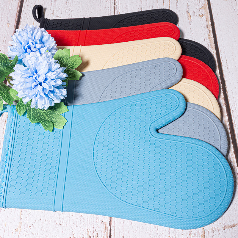 Heat Resistant Silicone Oven Mitts – Non-Slip Kitchen Gloves for Baking & BBQ