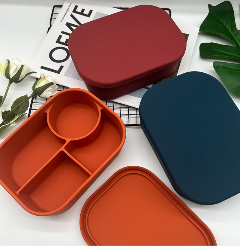Multi-Compartment Silicone Bento Lunch Box with Leak-Proof Lid – Microwave & Dishwasher Safe