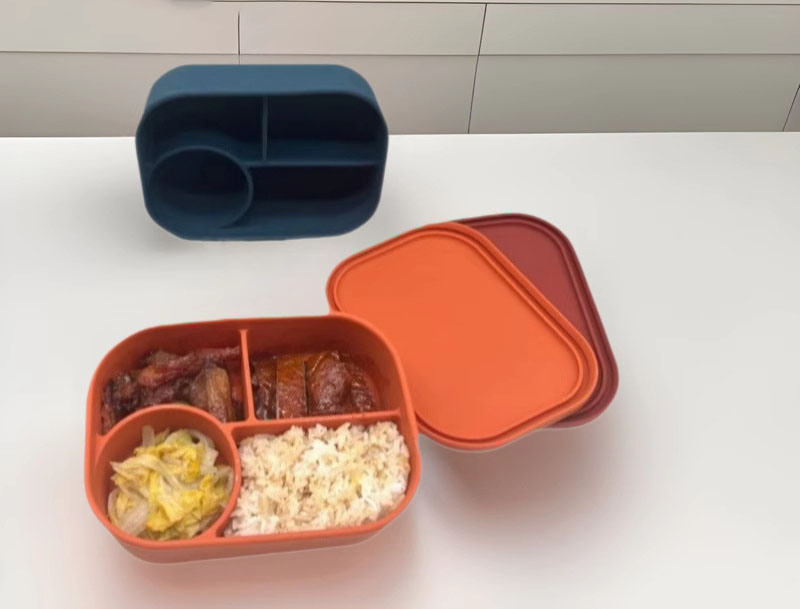 Multi-Compartment Silicone Bento Lunch Box with Leak-Proof Lid – Microwave & Dishwasher Safe