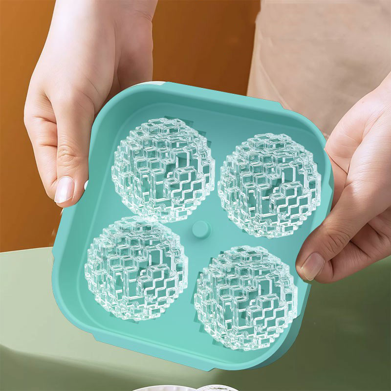 3D Geometric Ice Cube Mold – Stackable Silicone Tray for Creative Ice Making (Set of 4)