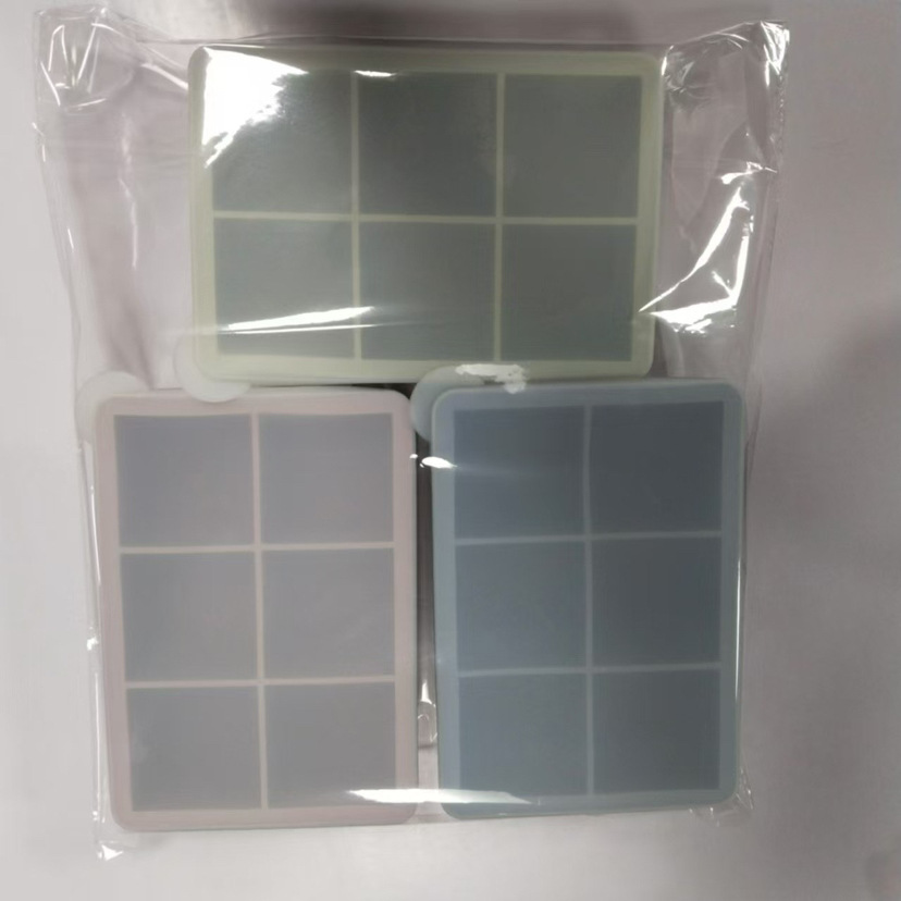 Large Silicone Ice Cube Tray with Lid – Flexible Mold for Whiskey, Cocktails, and Beverages