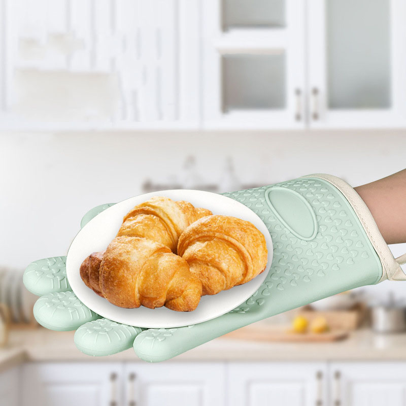 Heat-Resistant Silicone Oven Mitt – Non-Slip Waterproof Cooking & BBQ Glove with Cotton Lining